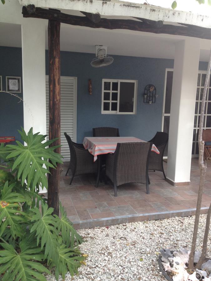 Villa Escondida Guest House Cozumel Downtown Екстер'єр фото